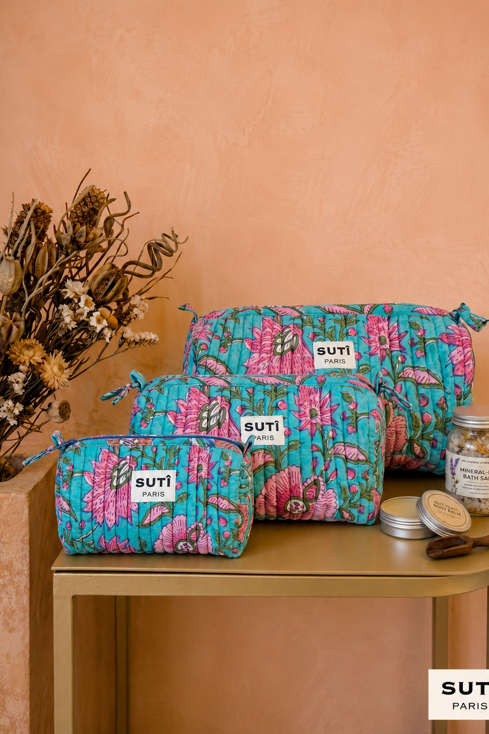 Cotton toiletry bags with jaiput floral prints motif